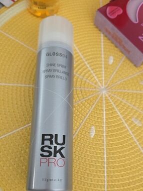 Rusk pro shine spray